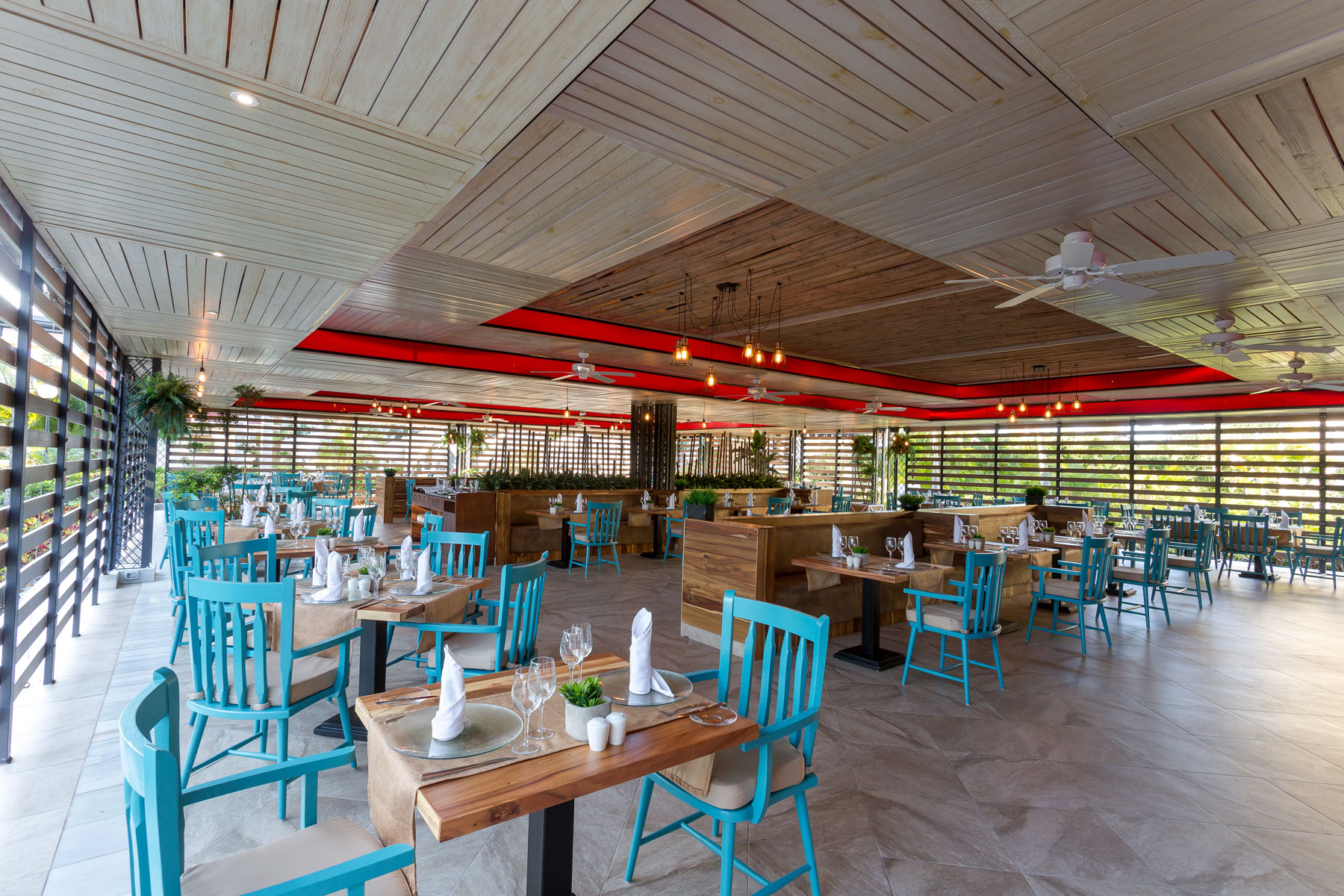 Gallery Image Grand Bahia Principe Aquamarine 4