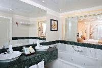 Gallery Rooms Bouganville 1